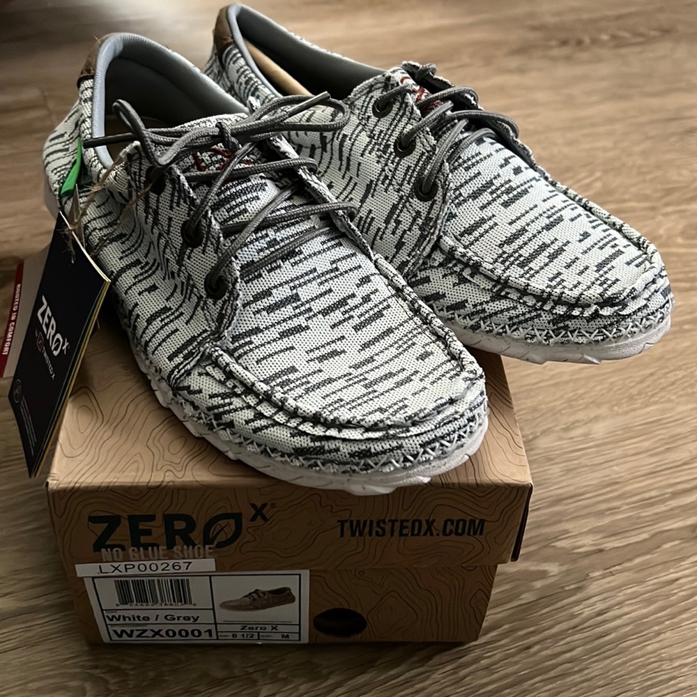 BNIB TWISTED X Brand Shoes. Women’s SZ 6.5 **BUT THEY ARE A  T R U E sz 7.5**